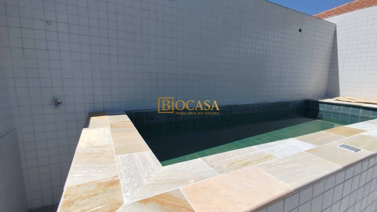 Sobrado de 220 m² Embaré - Santos